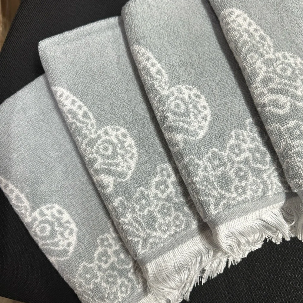 Pioneer Woman Silver Butterfly Hand Towel Bundle ( 8 hand towels)